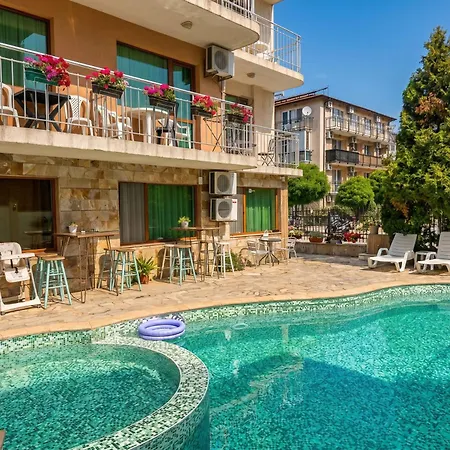 семеен примо Family Primo Hotel